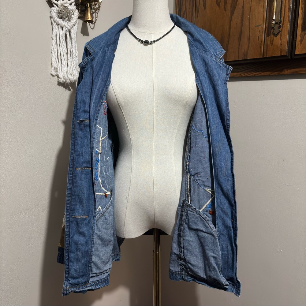 Allure Vintage Long Sleeve Button up Embroidered Denim Shirt Size Large - Picture 14 of 15